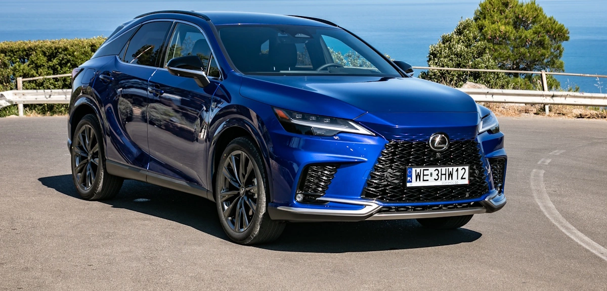 Lexus RX taniej nawet o 84 tys. zł