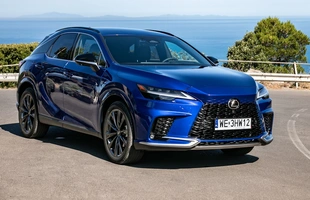 Lexus RX taniej nawet o 84 tys. zł