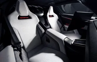 Tesla Roadster oficjalnie pokazana — zdjęcie 2