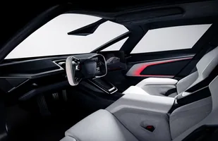 Tesla Roadster oficjalnie pokazana — zdjęcie 5