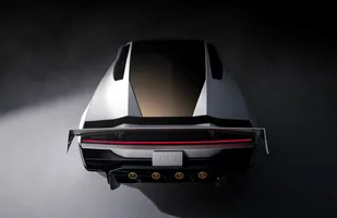 Tesla Roadster oficjalnie pokazana — zdjęcie 10