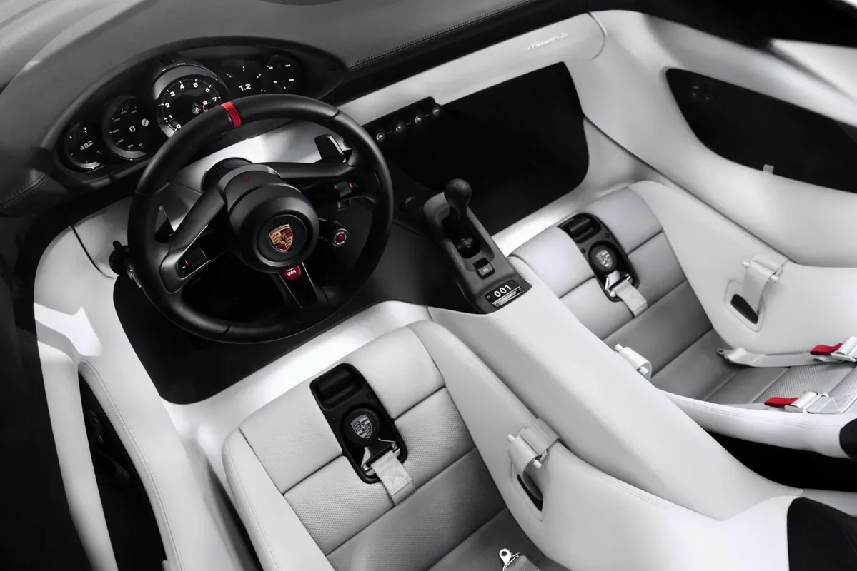 Porsche Mission S