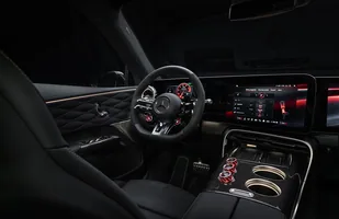 Mercedes-AMG GT SUV oficjalnie. Polskie ceny — zdjęcie 8