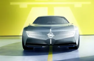 Opel STX Concept oficjalnie — zdjęcie 4