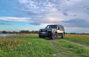 Toyota Land Cruiser 250 2026 | Off-roadowa legenda w nowym wydaniu — zdjęcie 2