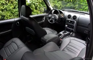 Jeep Cherokee KJ. Szukasz terenówki? — zdjęcie 3