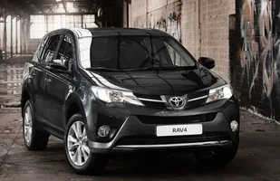 Taka jest Toyota RAV4 IV! — zdjęcie 3