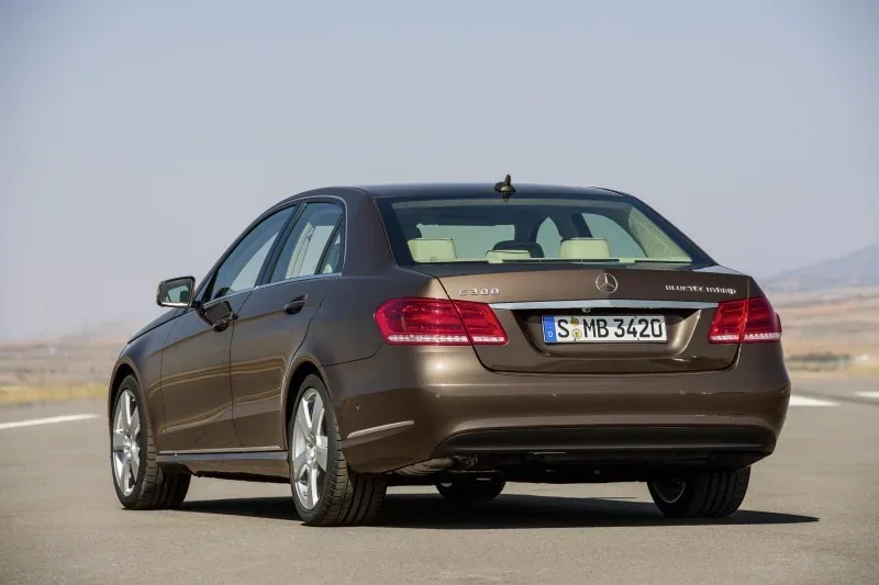Mercedes klasy E Elegance po liftingu