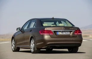 Mercedes klasy E po liftingu — zdjęcie 5