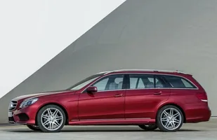 Mercedes klasy E po liftingu — zdjęcie 12