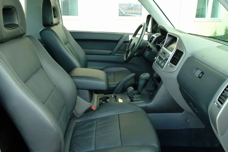 Mitsubishi Pajero III