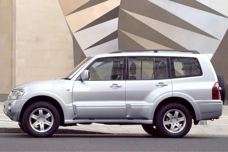 Mitsubishi Pajero III