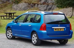 Peugeot 307. Płonące Auto Roku — zdjęcie 5