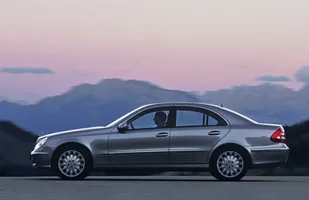 Mercedes E W211. Prestiż i... koszty — zdjęcie 4