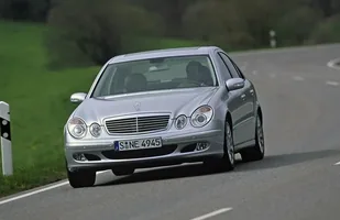 Mercedes E W211. Prestiż i... koszty — zdjęcie 5