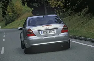 Mercedes E W211. Prestiż i... koszty — zdjęcie 6