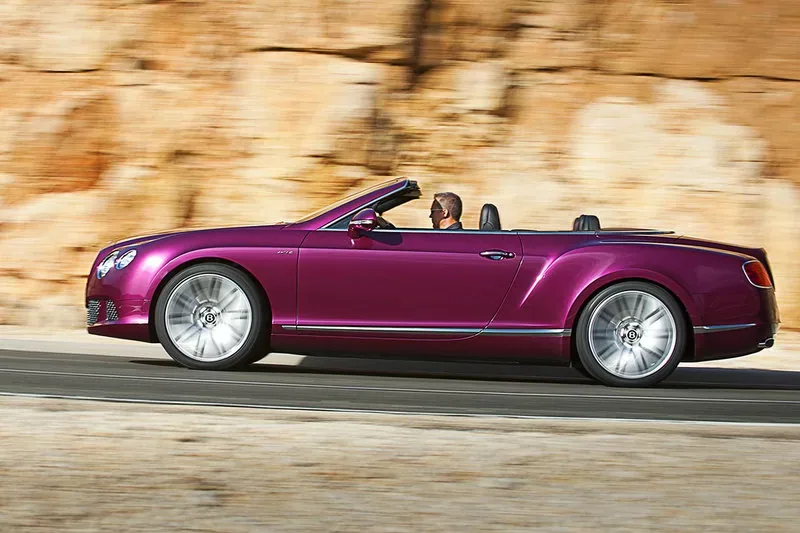 GT Speed Convertible przyspiesza do 100 km/h w 4,4 s