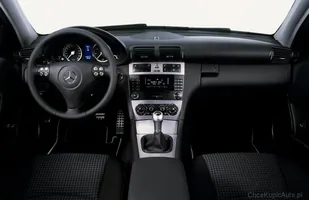 Używane: Mercedes klasy C (W203) — zdjęcie 8