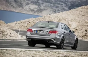 Oto nowe Mercedesy: E63 AMG  oraz CLS 63 AMG! — zdjęcie 6