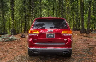 Jeep Grand Cherokee z nową twarzą — zdjęcie 5