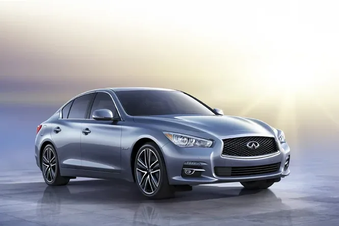 Nowe Infiniti Q50