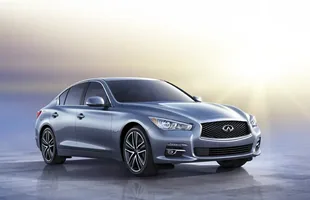 Całkiem nowe Infiniti Q50 — zdjęcie 2