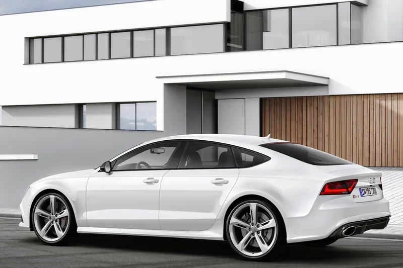 Prędkość maksymalna Audi RS7 Sportback może wynosić 305 km/h