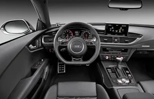 Audi RS7 Sportback. Błyskawica — zdjęcie 7