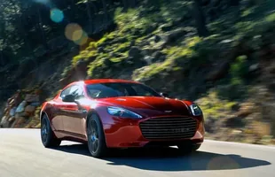 Nowy Aston Martin Rapide S — zdjęcie 2