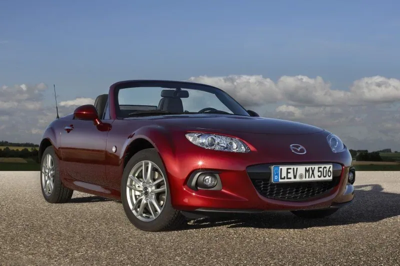Następna generacja Mazdy MX-5 będzie produkowana obok Alfy Romeo Spider