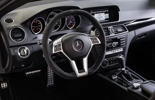 Mercedes C 63 AMG Edition 507 — zdjęcie 4