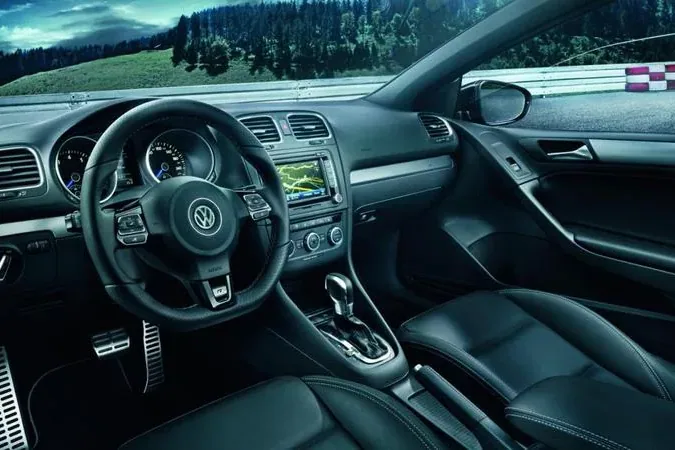 Volkswagen Golf R Cabriolet