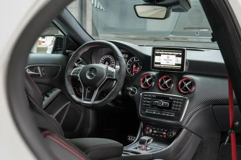 Mercedes A45 AMG