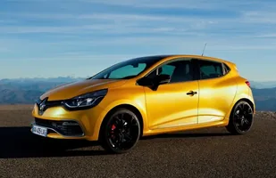 200-konne Renault Clio za 25 tys. euro — zdjęcie 1