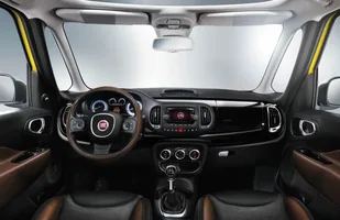 Prawie terenowy Fiat 500L Trekking — zdjęcie 2