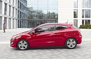 Trzydrzwiowy Hyundai i30. Znamy ceny — zdjęcie 1