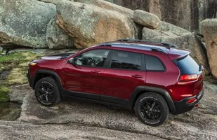 Nowy Jeep Cherokee. Komu się podoba? — zdjęcie 8