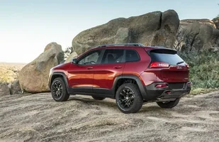 Nowy Jeep Cherokee. Komu się podoba? — zdjęcie 9