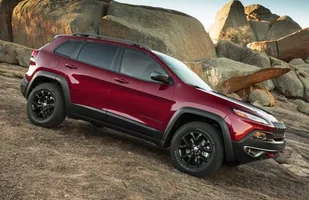 Nowy Jeep Cherokee. Komu się podoba? — zdjęcie 11