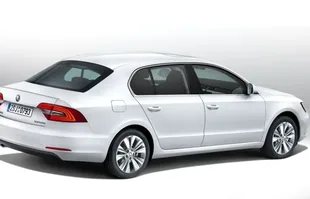 Oficjalnie: Skoda Superb po liftingu — zdjęcie 1