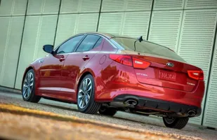 Kia Optima po liftingu — zdjęcie 3
