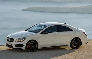 Mercedes CLA 45 AMG — zdjęcie 3