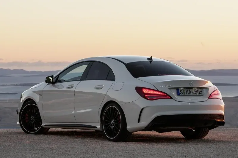 Mercedes - Benz CLA