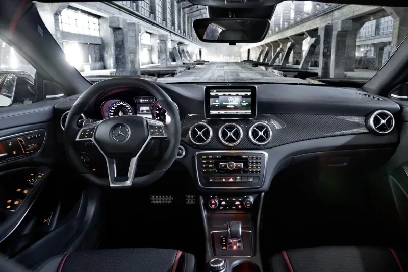 Mercedes - Benz CLA