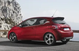 Peugeot 208 GTI już w Polsce. Znamy cenę — zdjęcie 3