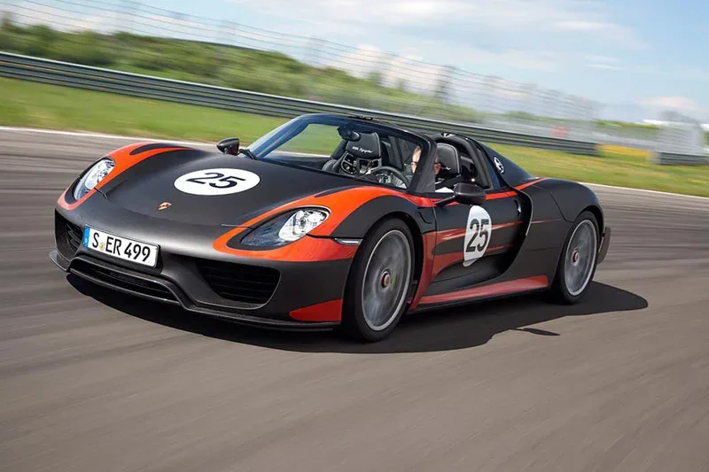 Oto produkcyjne Porsche 918 Spyder!