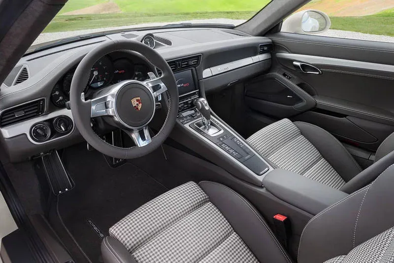 Porsche 911 50-Anniversary Edition