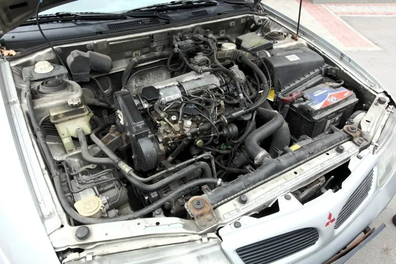 Mitsubishi Carisma