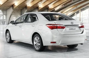Całkiem nowa Corolla. Znamy cenę! — zdjęcie 11