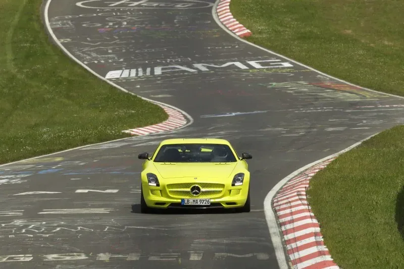 Mercedes-Benz SLS AMG Electric Drive na Nordschleife